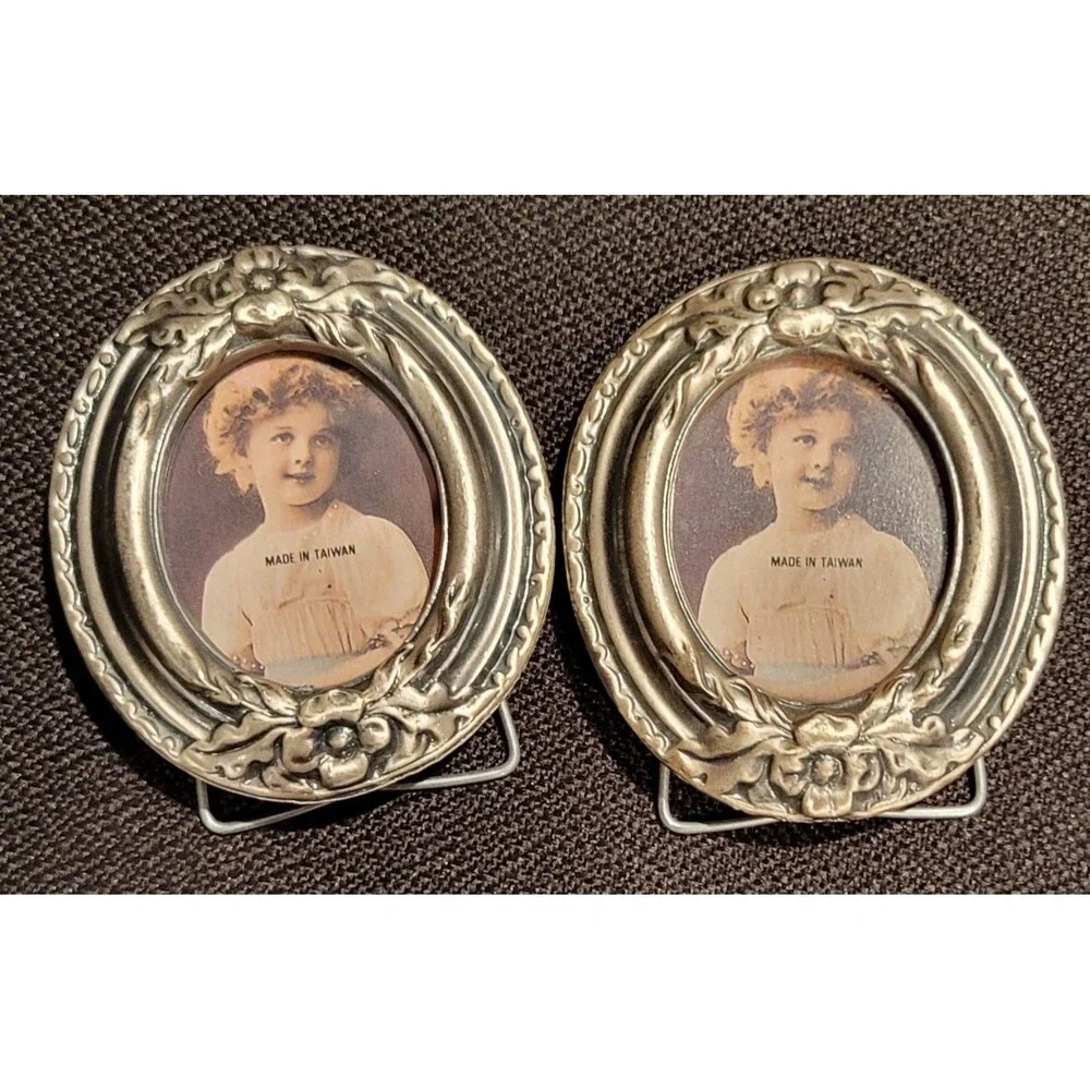 Set of 2 Ornate Folding Double Oval Metal Photo Frames, Silver Tone